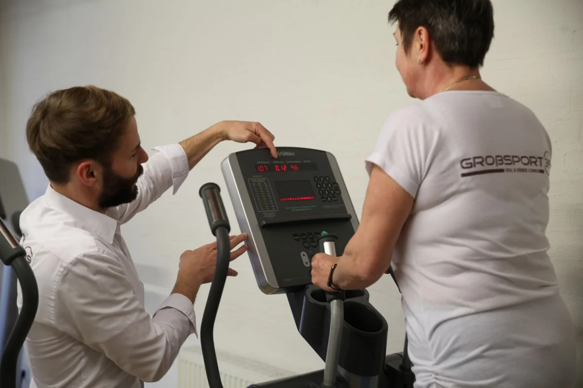 Persönliche Betreuung beim Gerätetraining